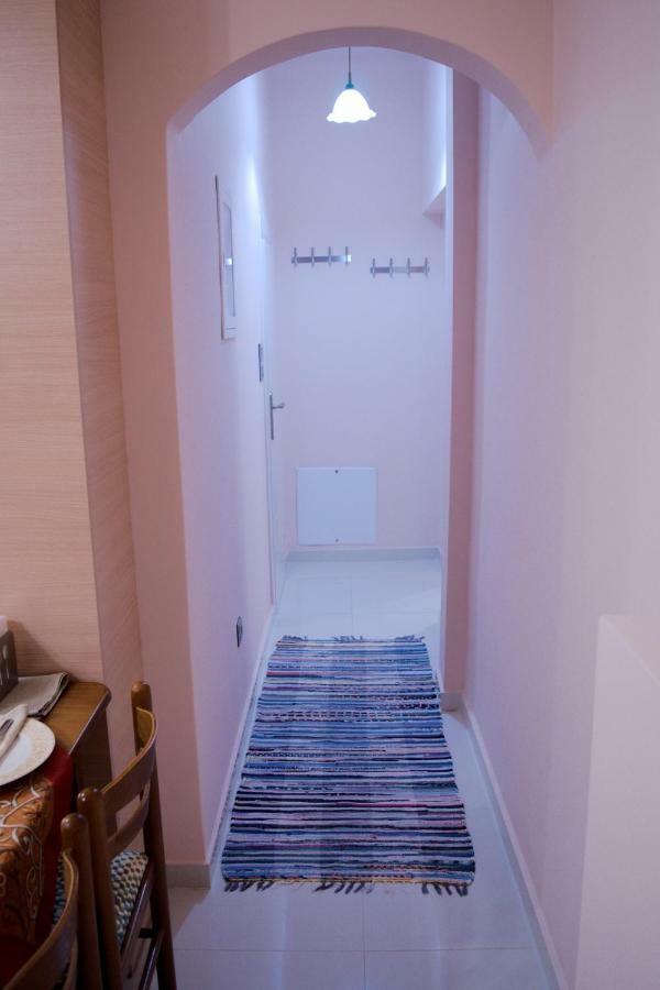 George'S Cozy Apartment In Plaka Athens Exterior photo